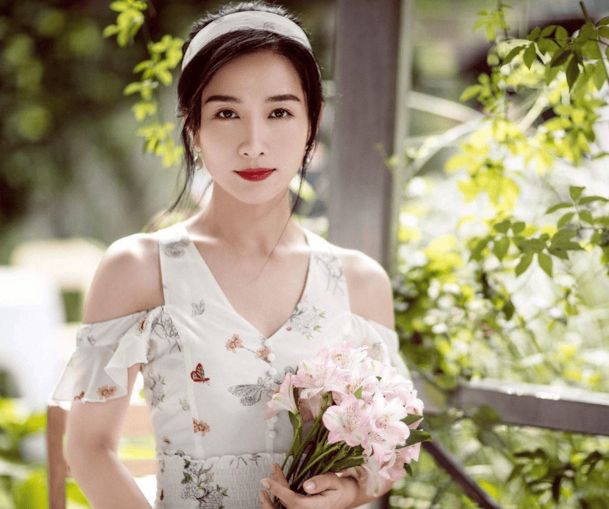 她演技好,长得漂亮,最红时下嫁"小吴彦祖",结婚9年零绯闻
