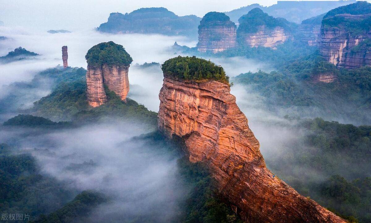 梅岭大峡谷景区图片