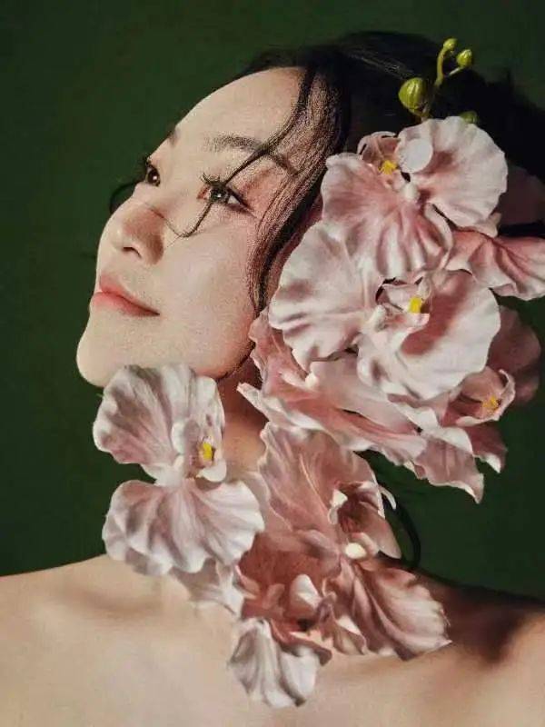 李茂婚纱照(李茂老公是谁)