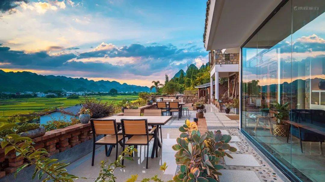 "下山峰何其多,唯有此处峰成林",这是背包客的老祖宗徐霞客对万峰林