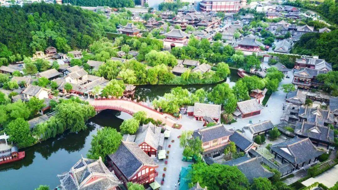 影视"活"课堂,圆梦小明星!穿越古今对话圆明园,一步入画探访汴京!