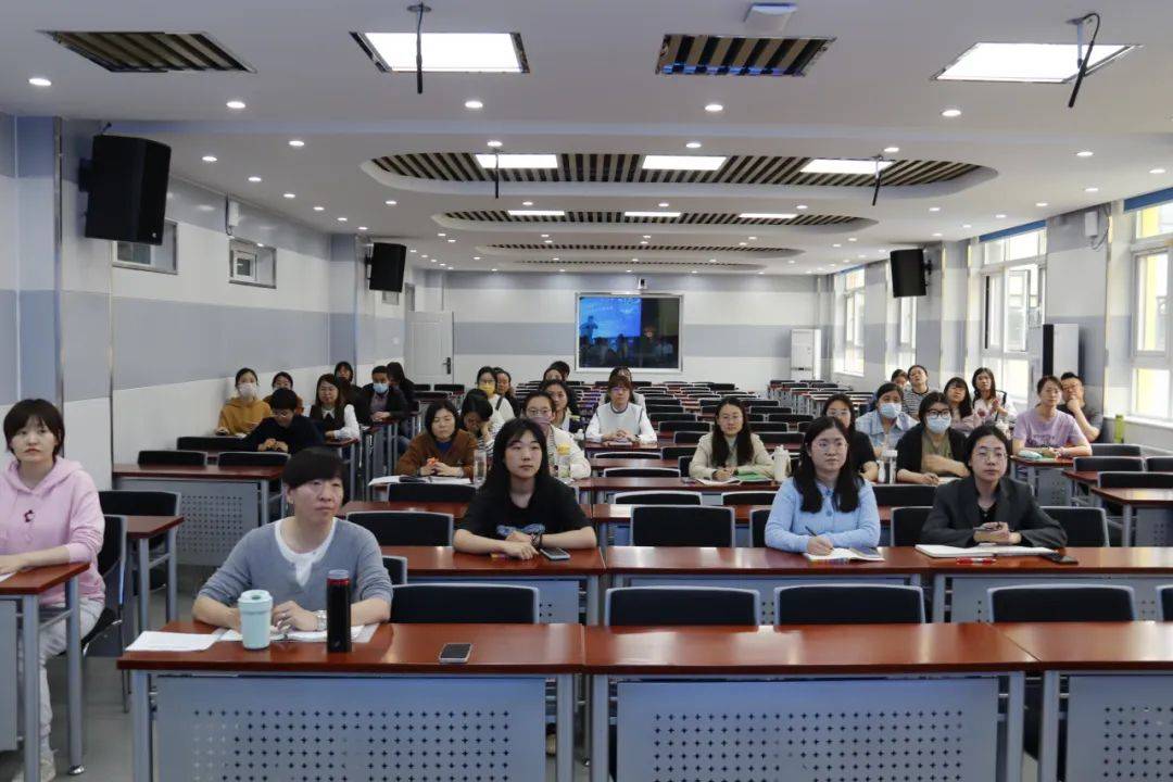 收获满满!全区中小学教师智能教学素养提升第一次通识培训来啦