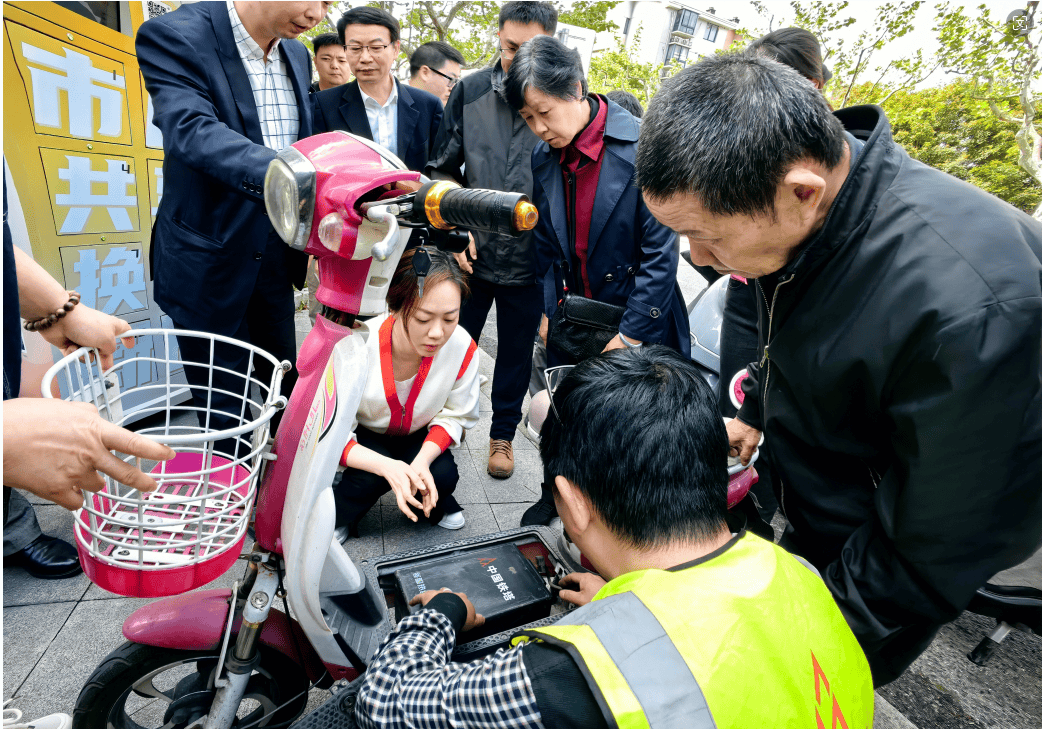 30秒换电,纵享丝滑出行!