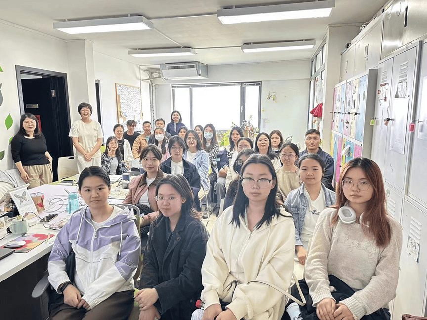 中国政法大学第38期环境法律诊所的同学们在吕梦醒和田时雨两位老师的