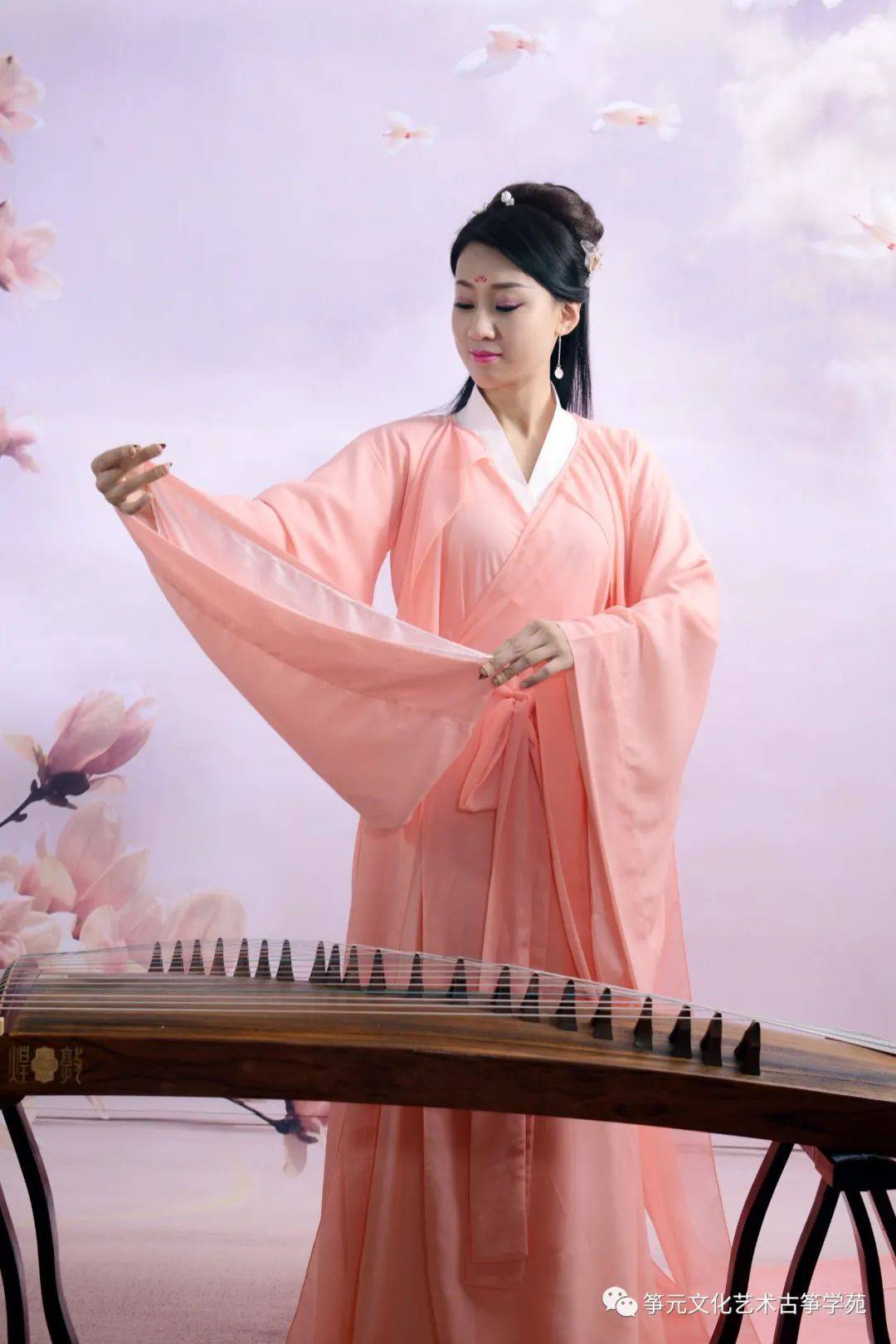 【筝演奏】筝元校长mv独奏《渡红尘》_古筝_教学_中国