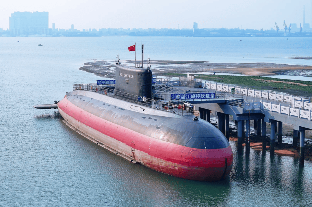 人手还送甜蜜菠萝!_徐闻_潜艇_红