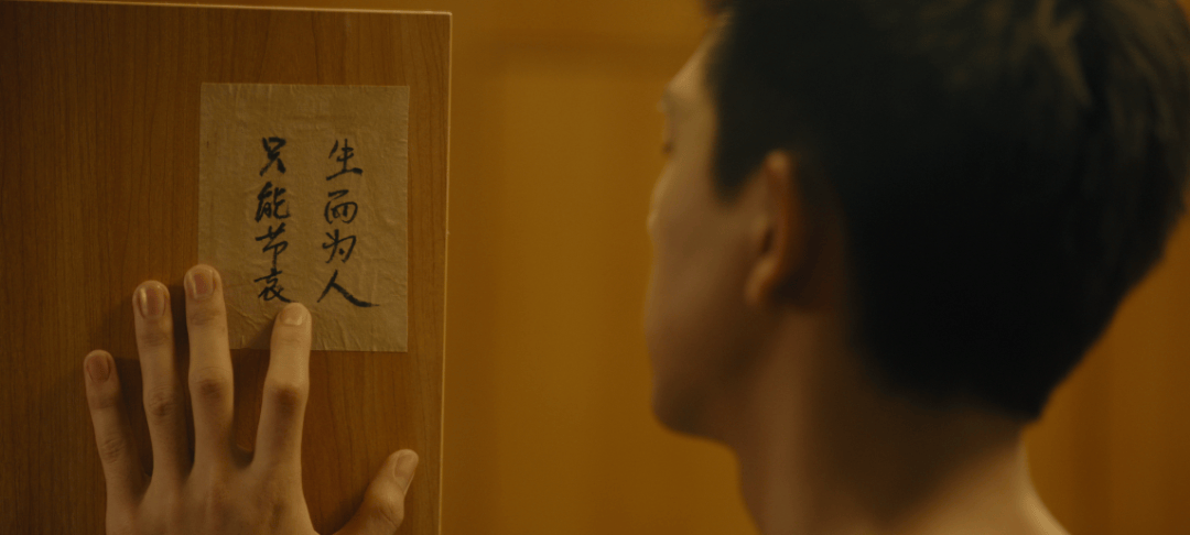 遗体整容师 截肢女孩的双向救赎,太治愈