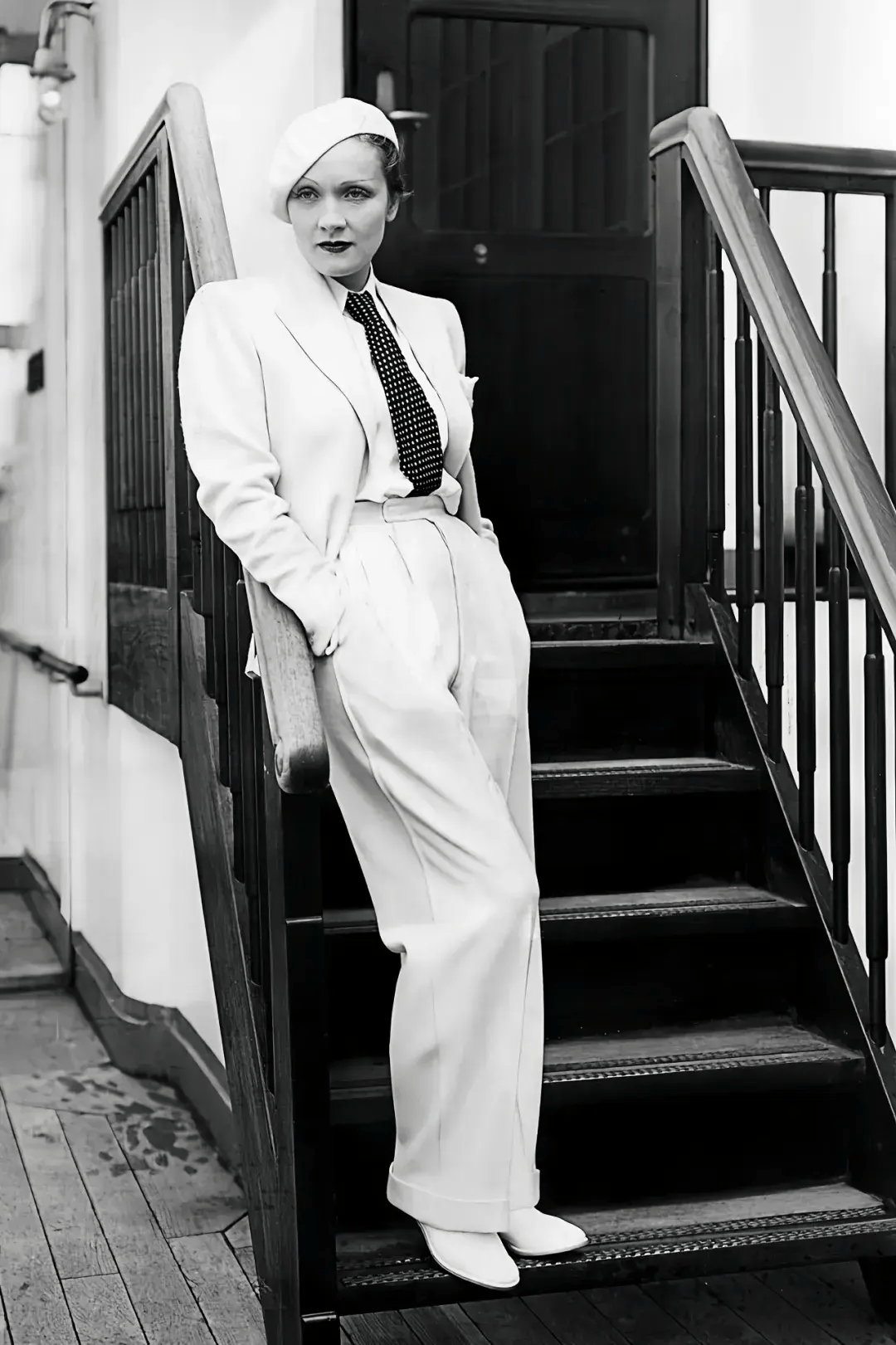 女神,六十年前就说"我穿衣服不为男人"_克里斯汀-迪奥_特里_玛莲娜