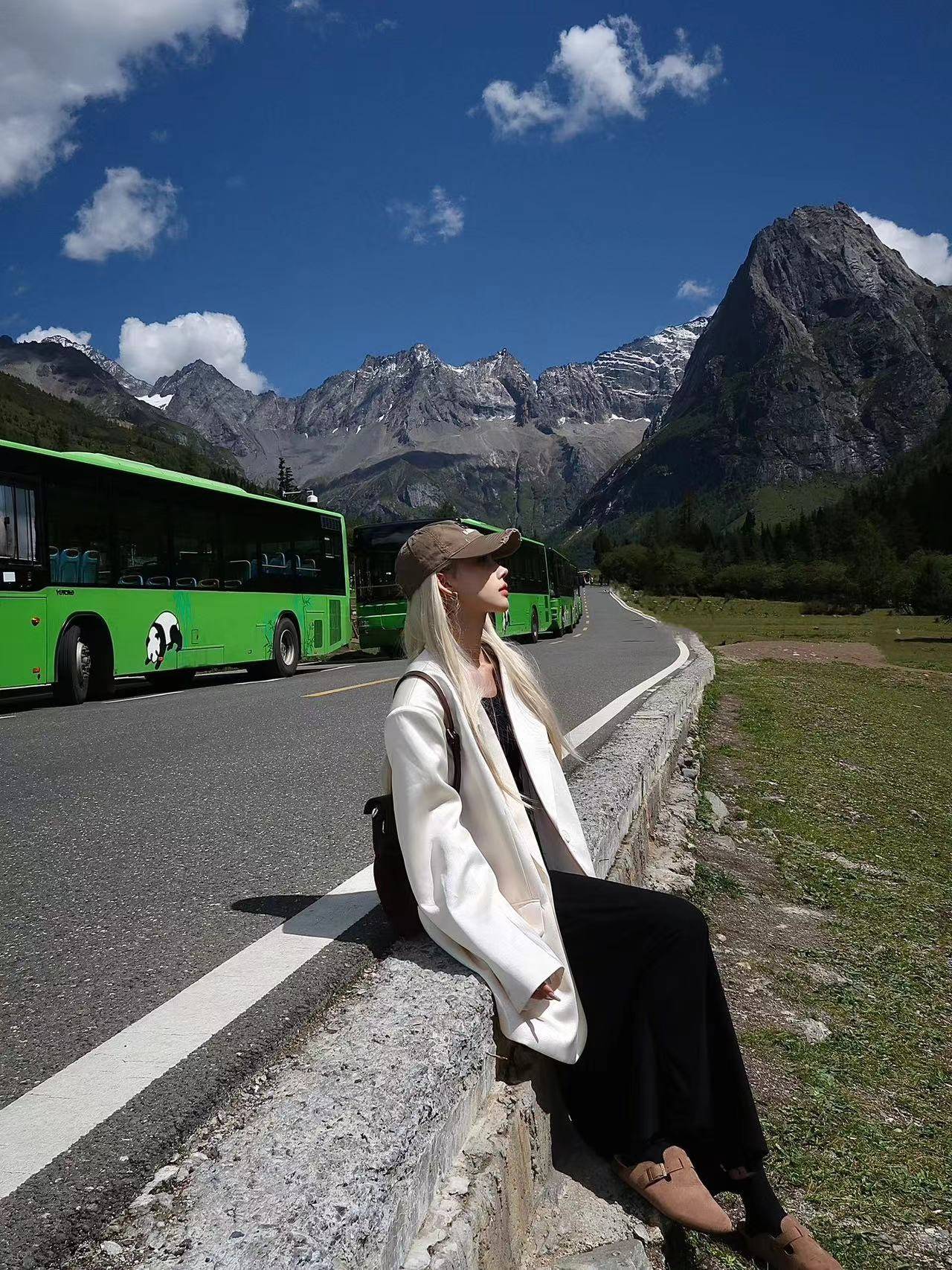 四川旅游胜地九寨沟攻略 ,秒懂小众旅游宝藏地-四川九寨沟游玩累吗