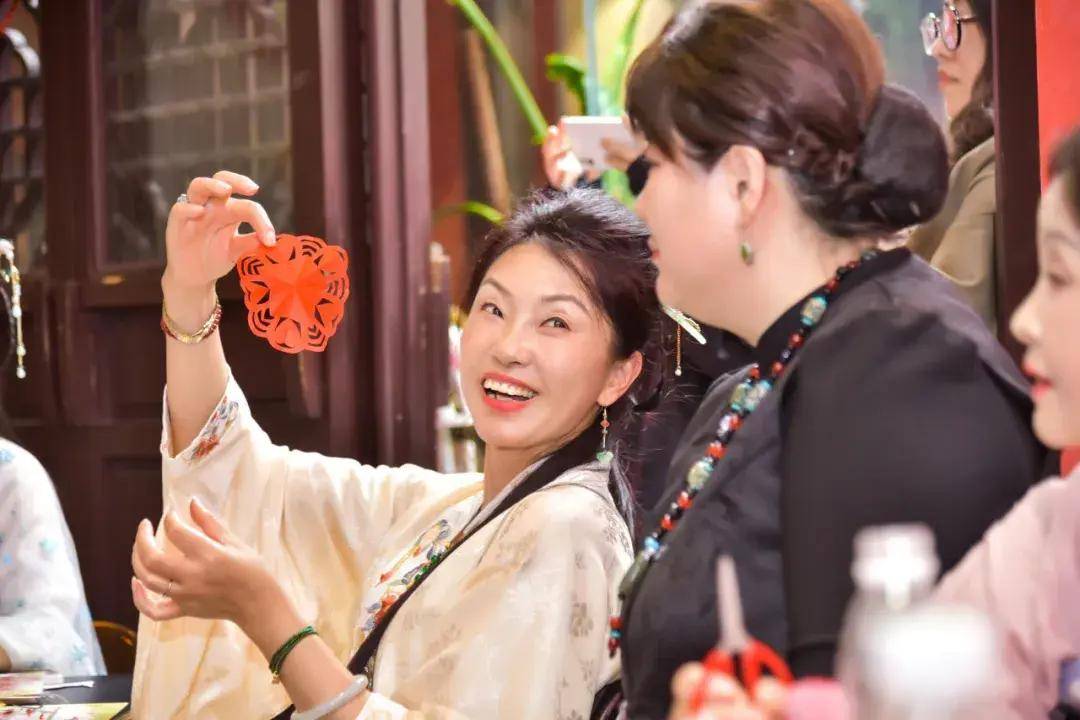 大美非遗·如意四季丨邂逅南京剪纸,裁出满城春色