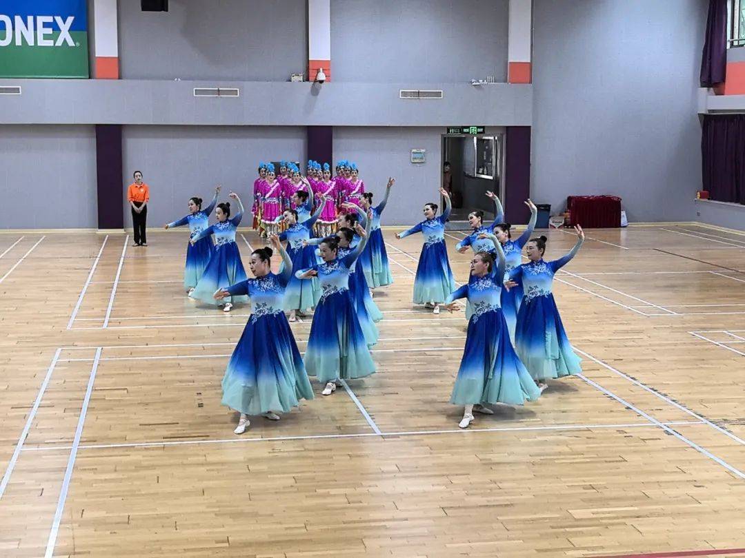 虹口区老年体育代表团在上海市第十二届老年人体育健