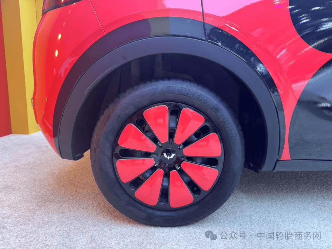 规格185/60 r15搭载玲珑green-max hp 010五菱缤果人民的五菱,在今年