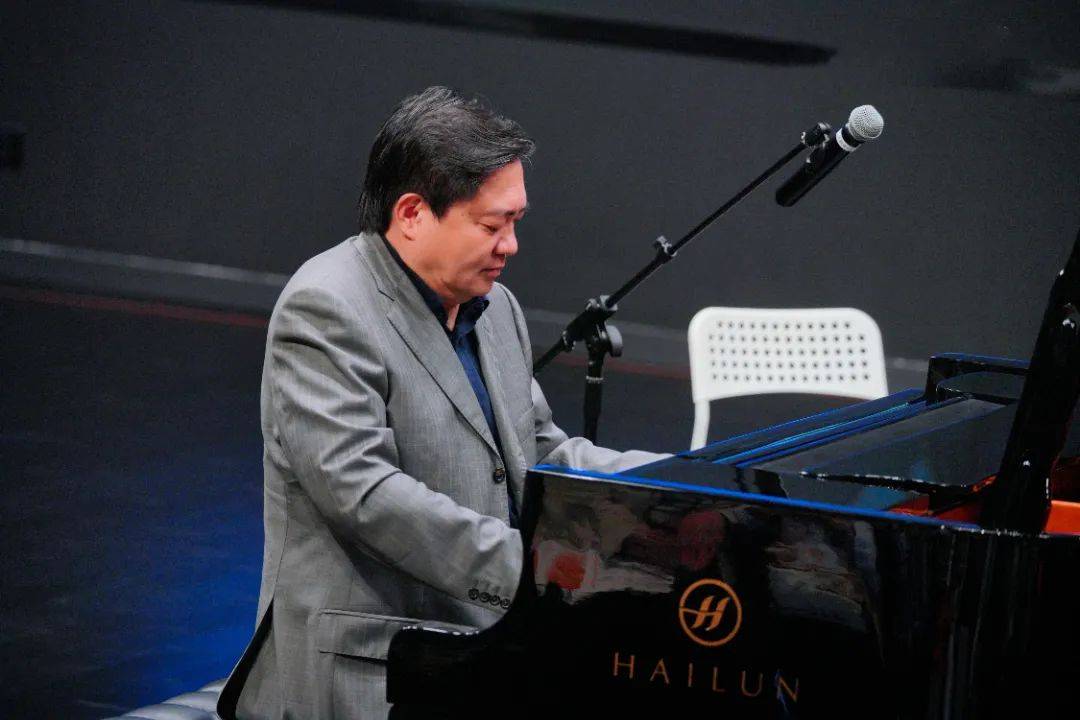 名家联袂 精彩无限丨海伦钢琴「逐梦前行」全国音乐巡演——玄音琴行