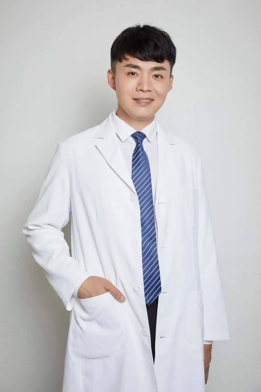 陶勇医生,北京大学医学博士,德国海德堡大学访问学者,首都医科大学