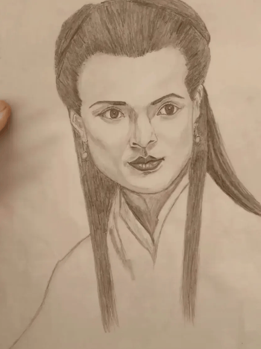 你要知道,李若彤饰演的小龙女那可真是美若天仙,流泪的时候,更是让