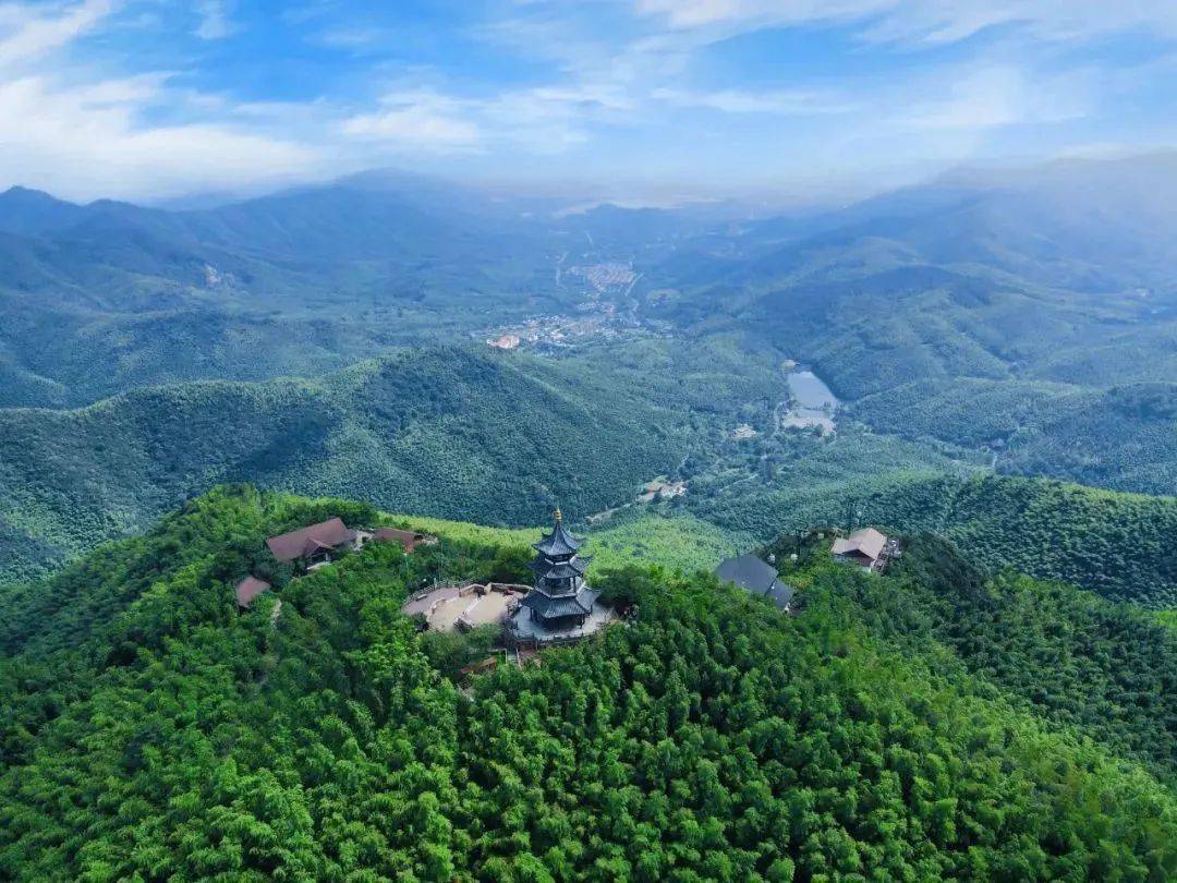 宿云端豪华房俯瞰美景!竹海吸氧/溶洞探秘_度假_风景区_湖