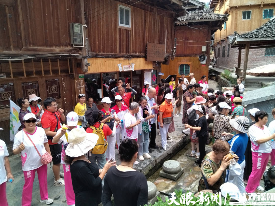 从江占里村:人间秘境藏乡间
