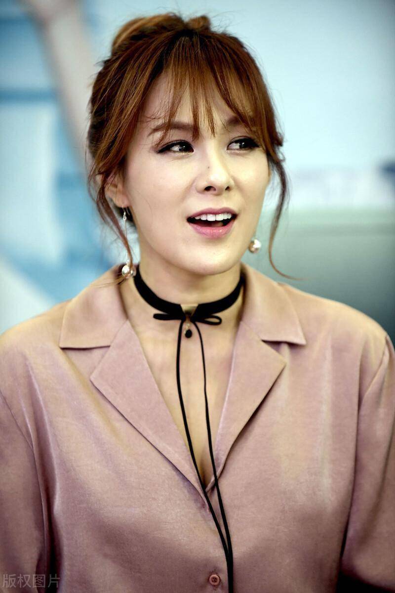 蔡妍这身材,这才是尤物啊!