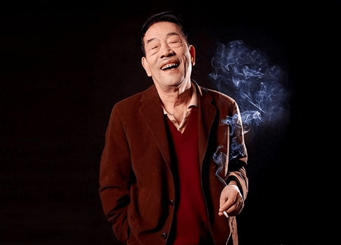 喝酒吃肉,抽华子,92岁的杨少华,在享福的路上一去不返