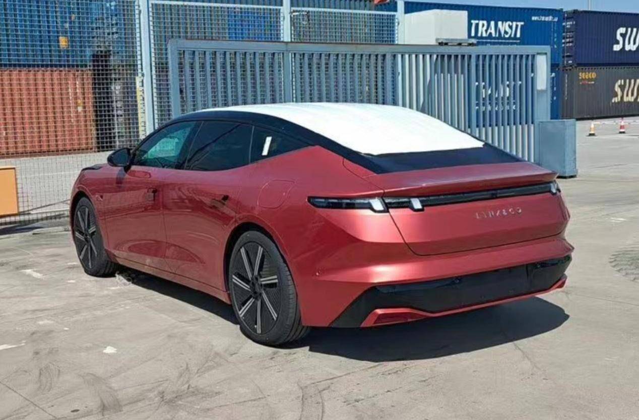 领克ZERO实车曝光,大溜背造型,极氪001同平台,竞争小米SU7_搜狐汽车_搜狐网
