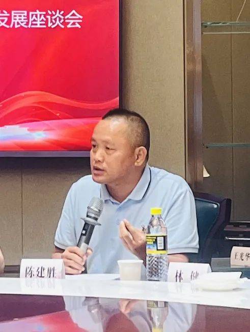 海南省酒店与餐饮行业协会召开"新质生产力赋能餐饮行业发展座谈会"