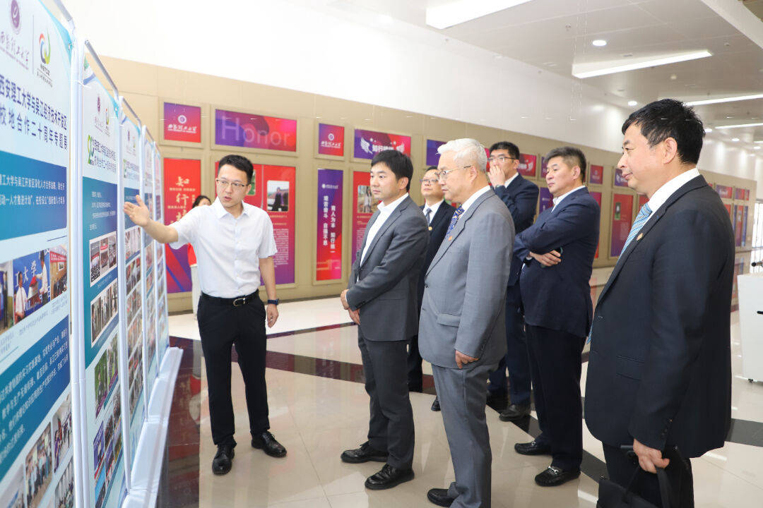 《苏州日报》关注!吴江开发区校地合作构筑区域竞争新优势