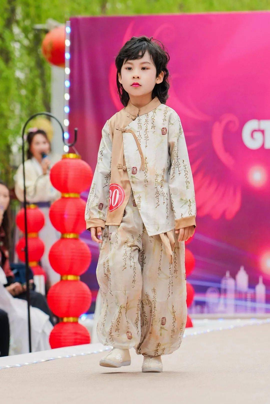 麦田星艺小艺人受邀参加gttv国际模特大赛环球模特新秀启动仪式