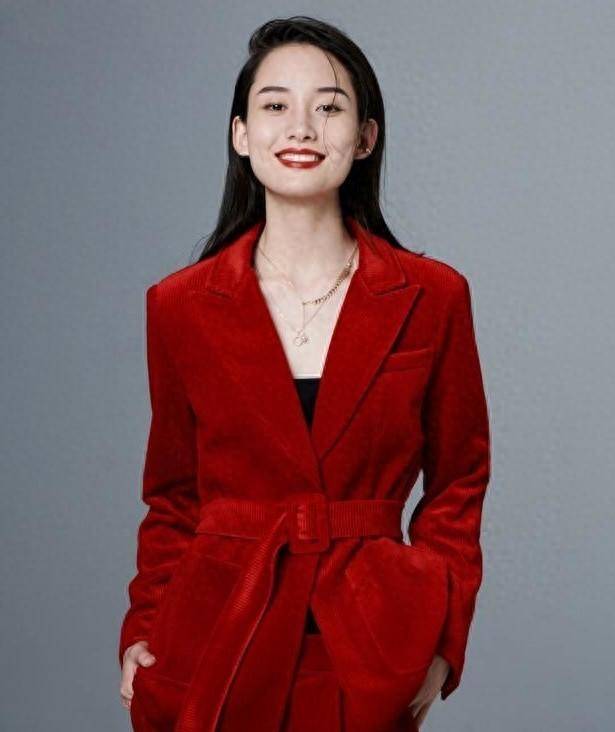 王力宏丑闻曝光,热依扎官宣产女,隐私十分重要