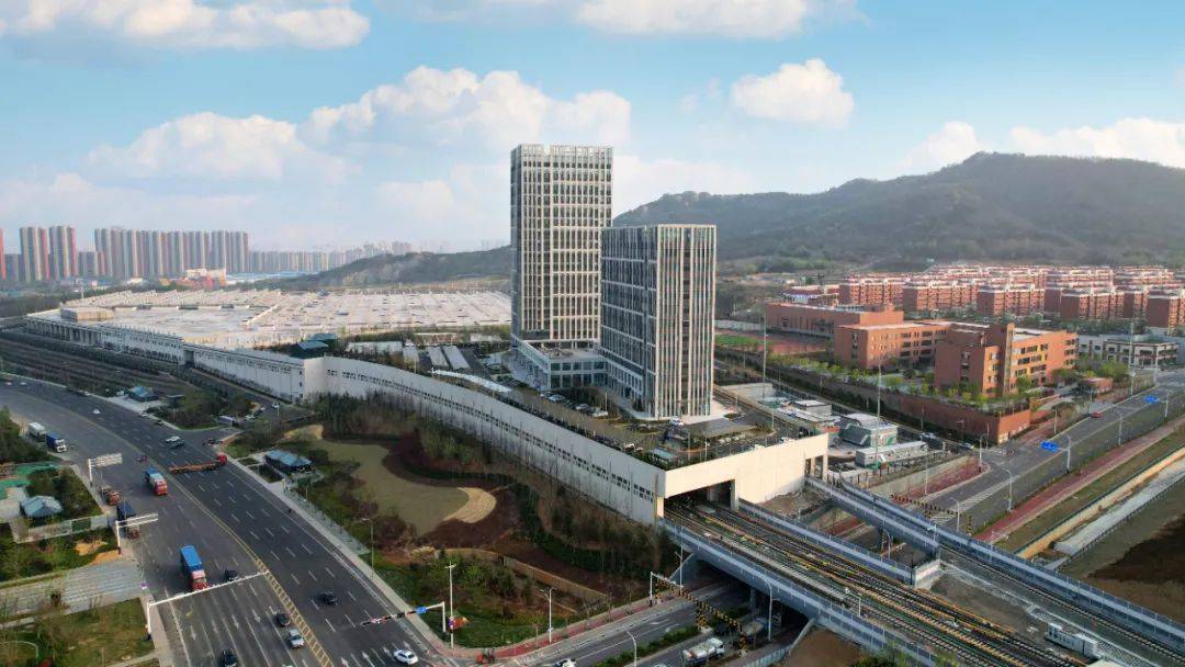 青岛地铁6号线"4s店"长什么样?揭秘"最聪明"地铁的车辆基地