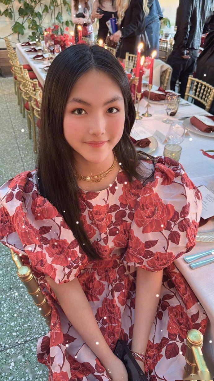 随着年龄的增长,王诗龄已经从一个需要父母陪伴的小女孩,成长为一个