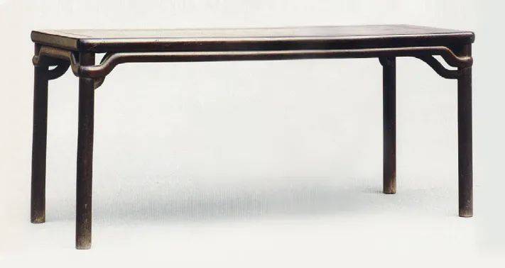明中期·紫檀无束腰裹腿罗锅枨加霸王枨画桌规格:长190cm,宽74cm