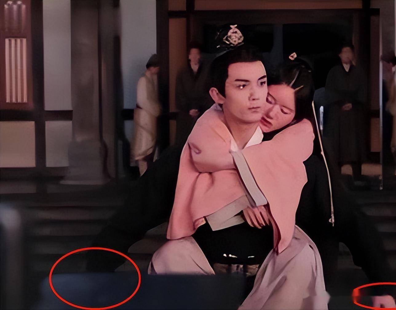 徐锦江的胶带,钟汉良的绅士手,这6位的边界感,让多少男星脸红_吴磊