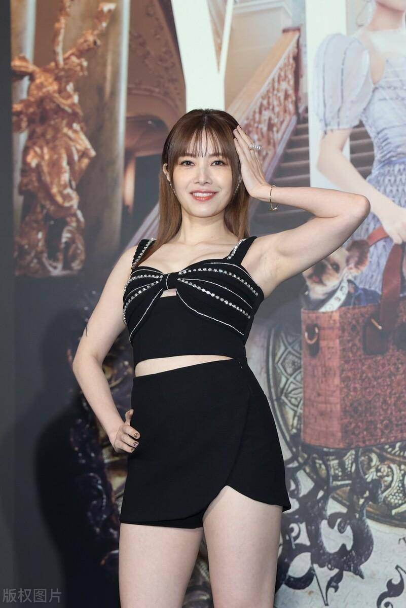 徐怀钰这身材,这才是尤物啊!