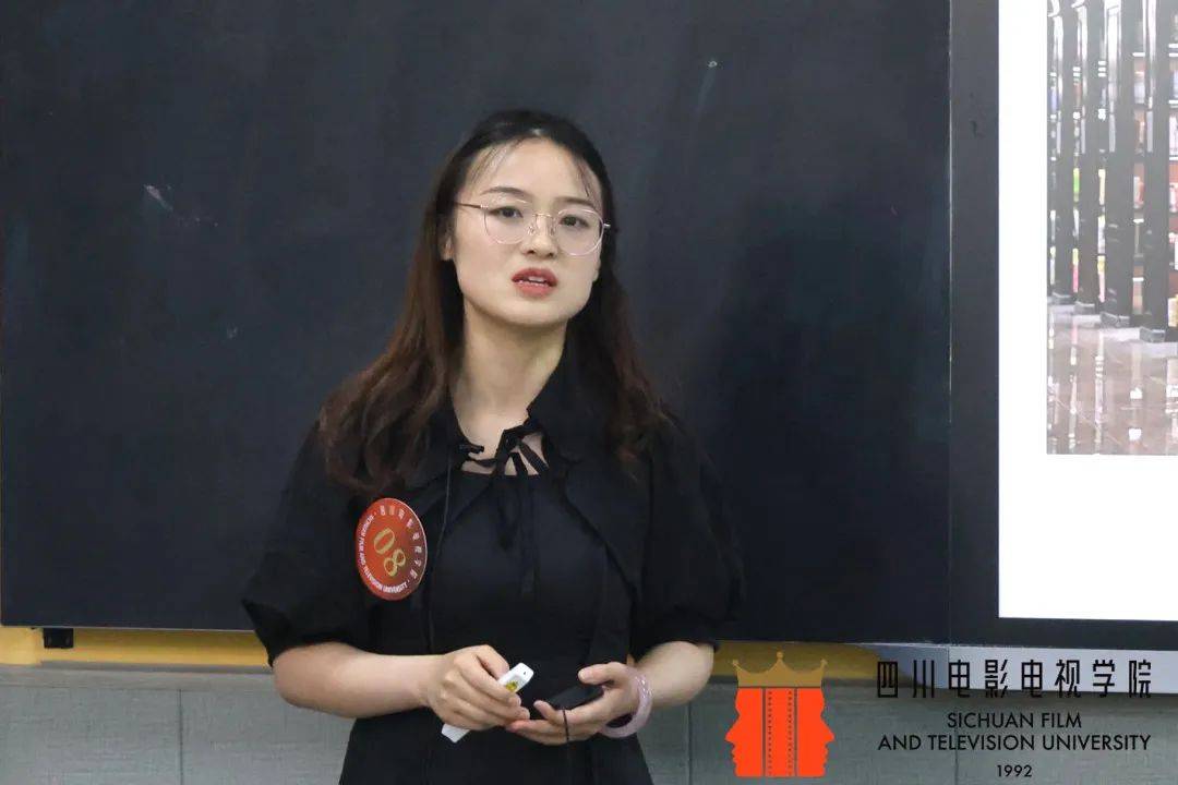 学院彭姝舞蹈学院 李鑫燿播音主持学院徐雅琴舞蹈学院屈科娃播音主持