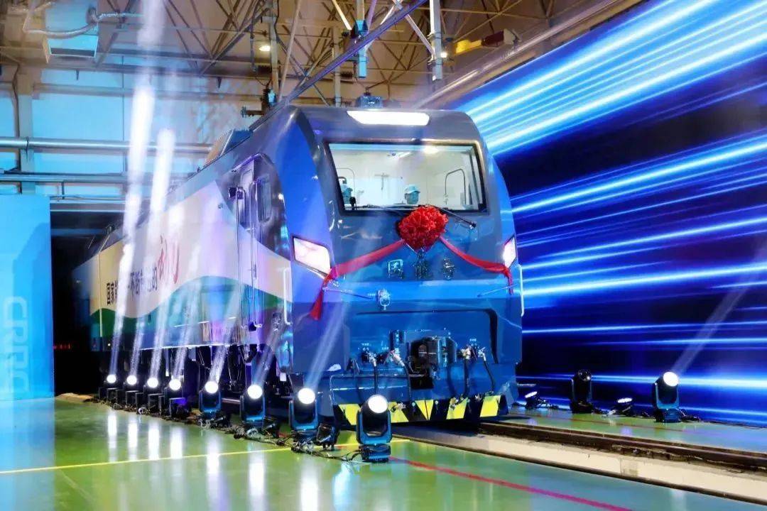 中车制动系统助力新型智能重载电力机车下线