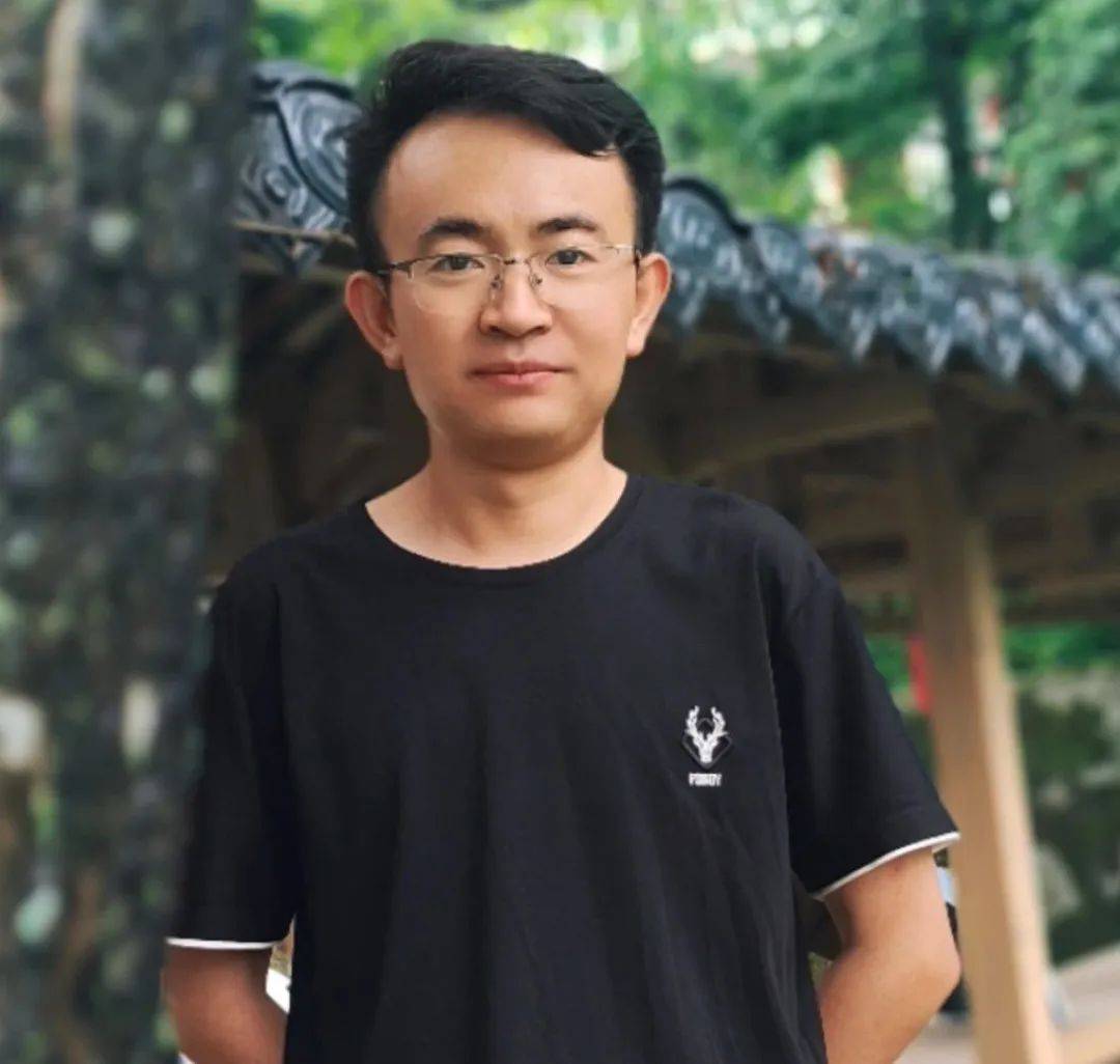 广河县大夏非遗剪纸传承中心副理事长,康乐县陇人青年志愿者协会常务