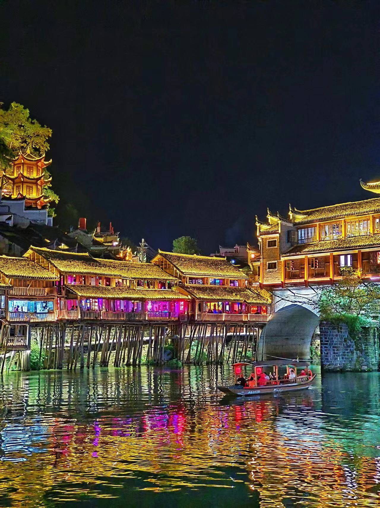 桂平去张家界旅游团价格,费用多少 ,行程路线 景点 费用