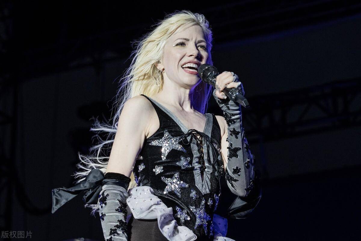 卡莉·蕾·吉普森这身材,这才是尤物啊!