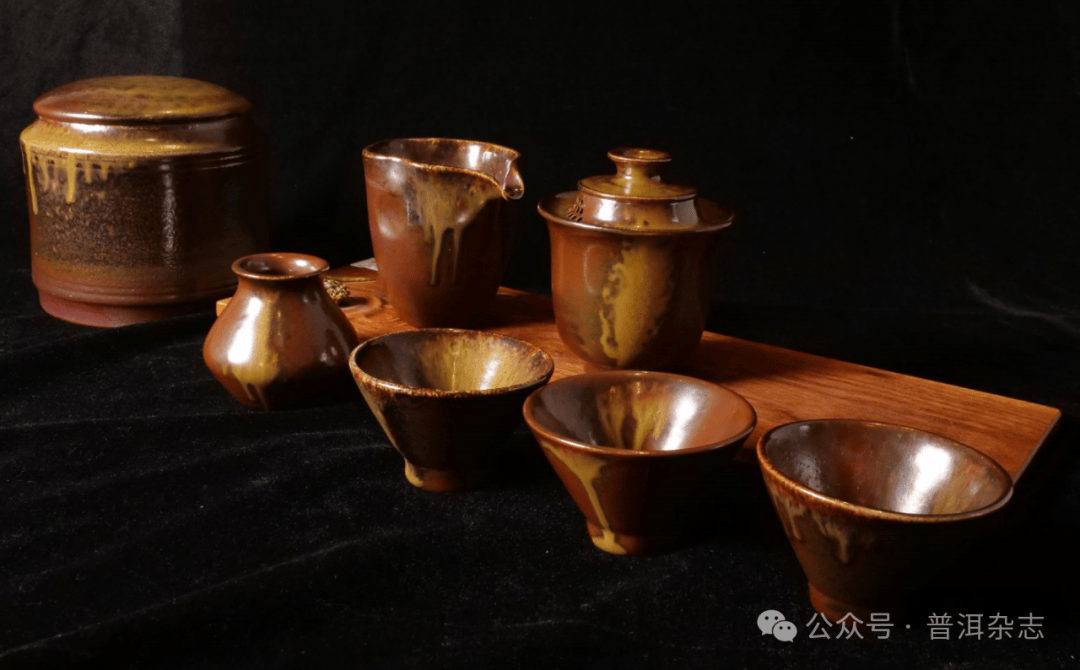 把小小一方柴窑 烧到通红_器物_普洱茶_颜色