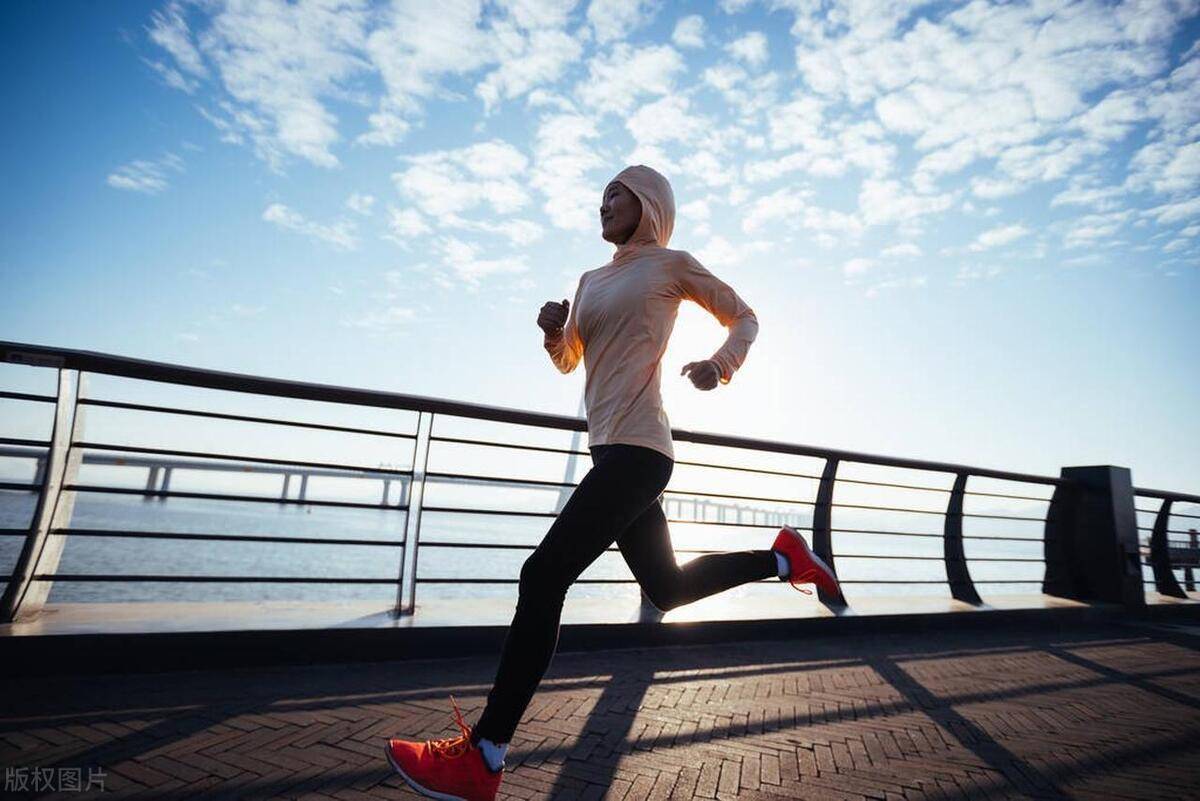 每天跑步多久可以减肥?跟着做,你的体重也蹭蹭掉