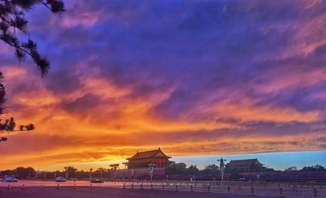 北京上空,再现绝美绚烂晚霞!