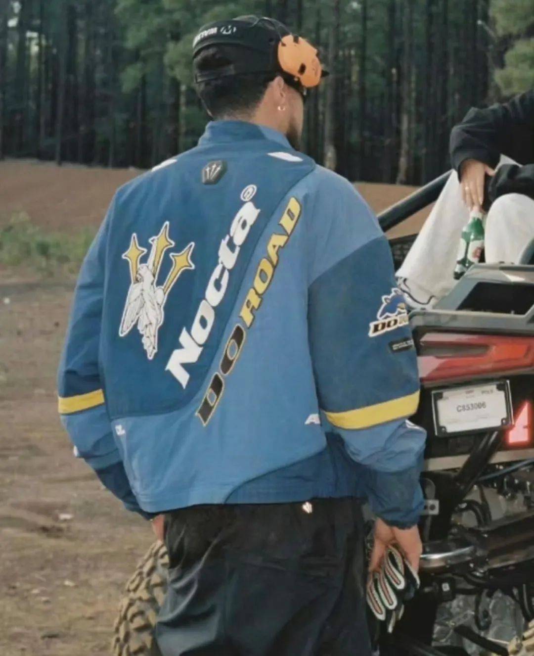 house在广州多地展开magazine shop主题快闪 | xh55球鞋新闻 」