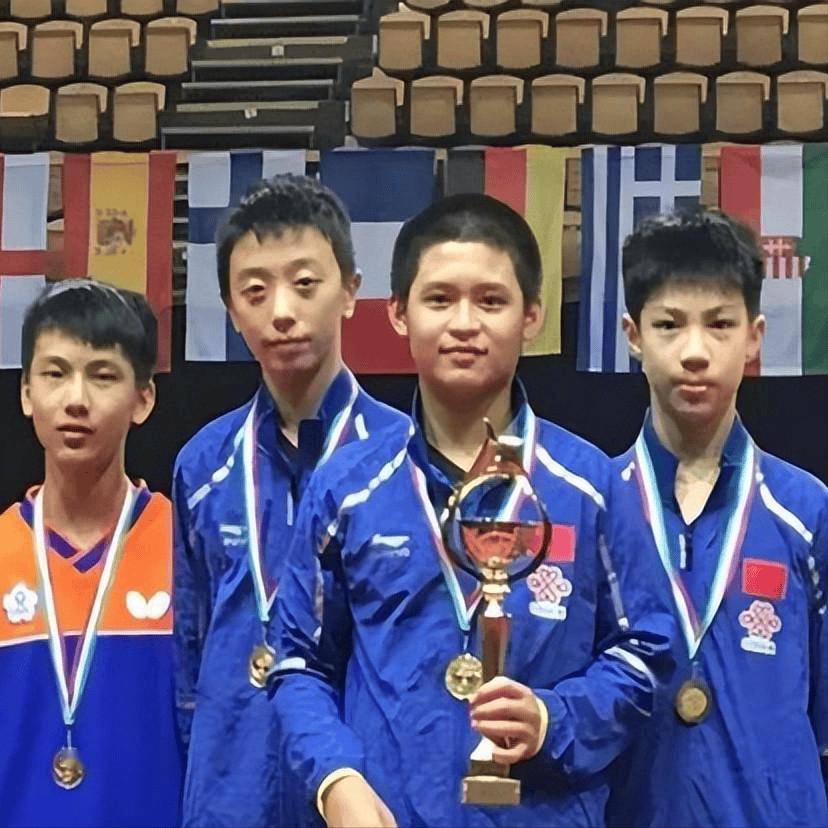 林诗栋母亲王海燕:骨汤面老板娘,为供儿子打球跑堂,采购一锅端