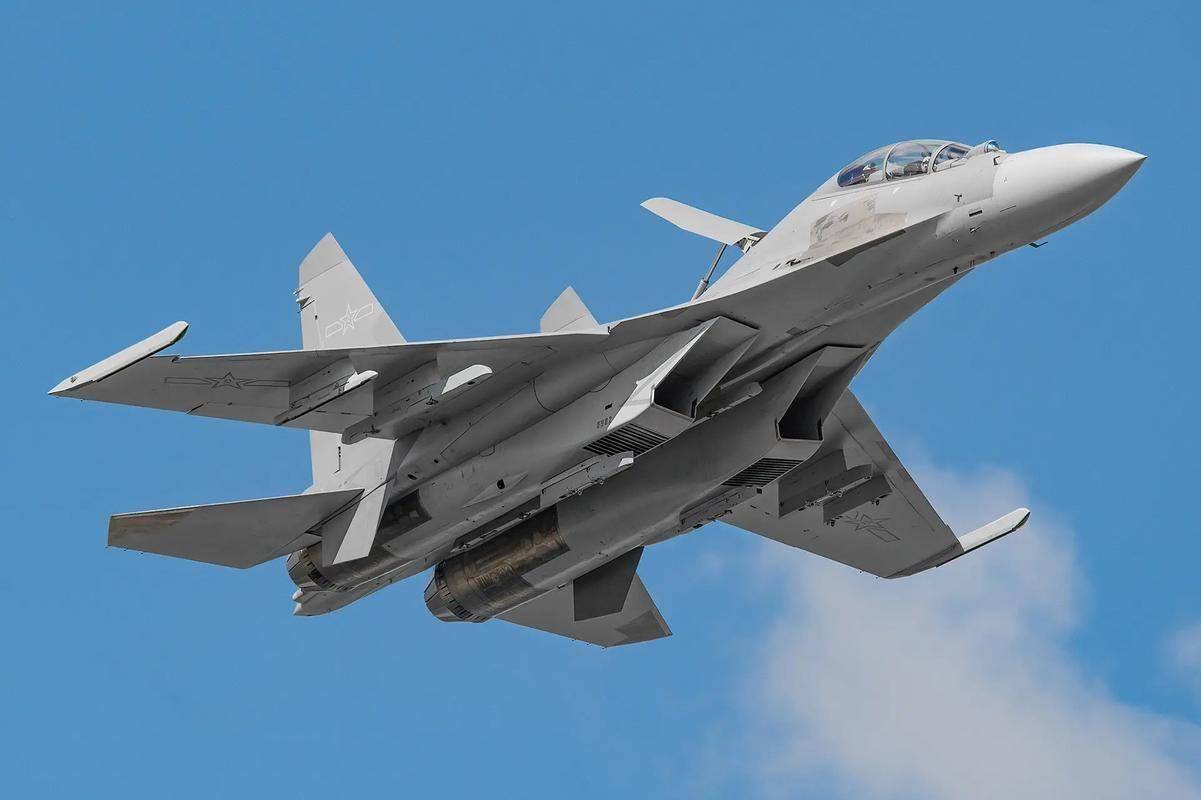 性能超实力面前,连歼20都得低头,中国战机在实力又有新突破?