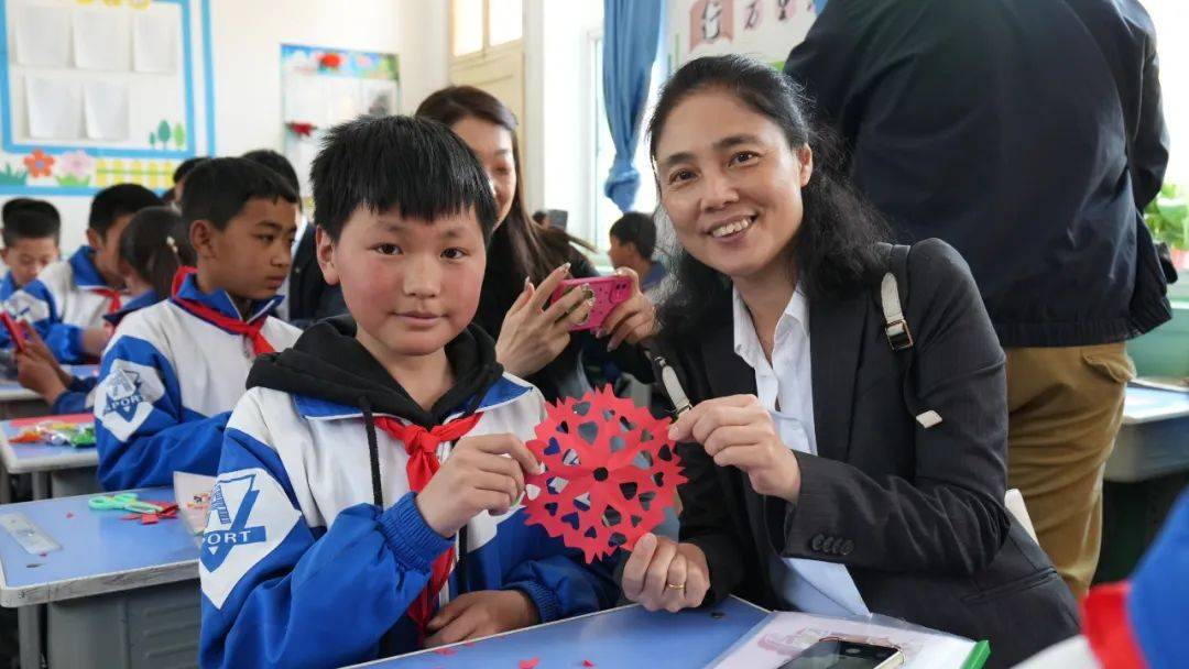 优酷视频：澳门管家婆一肖一码100精准-“你好，千金——女生健康中国行”公益讲座走进衡水市故城县职教中心