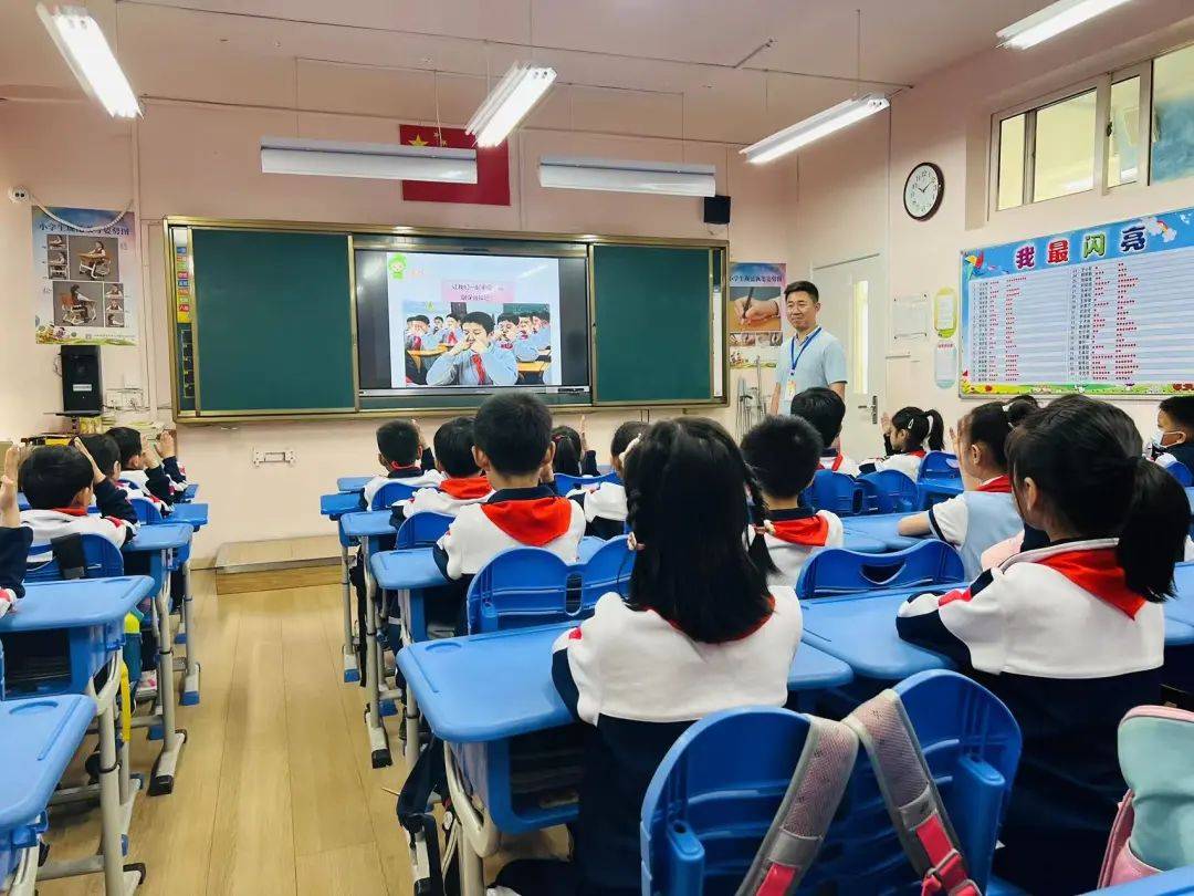 【五三61家长讲堂】 "改掉不良卫生习惯" ——二年级五班 家长讲堂