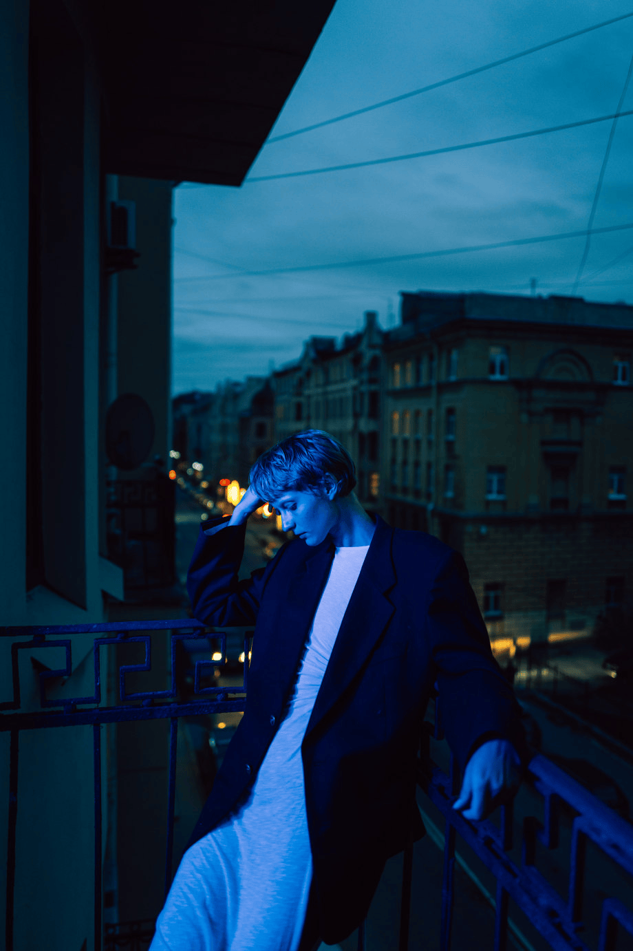 用光影创造氛围 | polina washington人像摄影作品