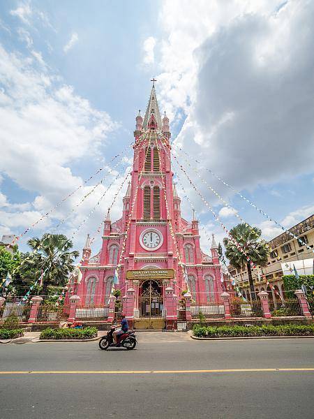 6月12日杭州恢复直飞胡志明市航线,初期机票往返含税约2000元