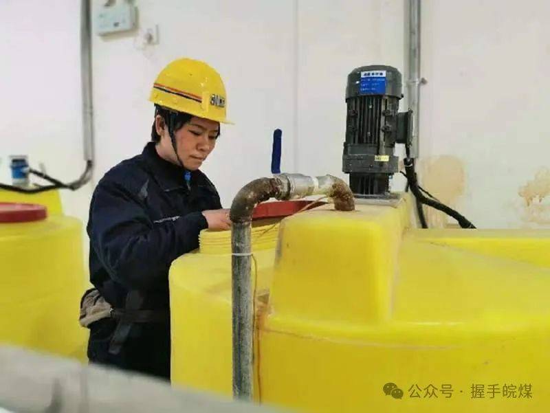 之"我在一线成长"——与污水打交道的美丽女工_丽丽_厂化验员_数据