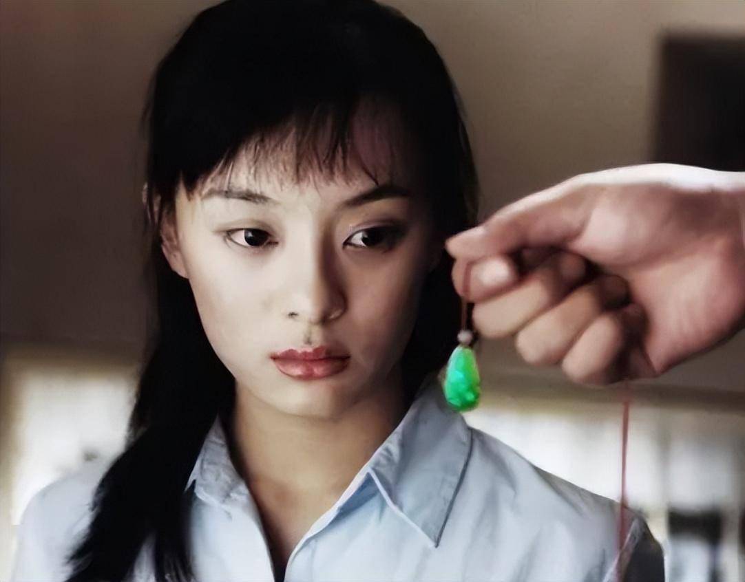 明哲保身,曝光率下降的孙俪,早已走上了另一条大道